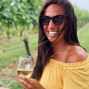 Meet your Posher, Christine!